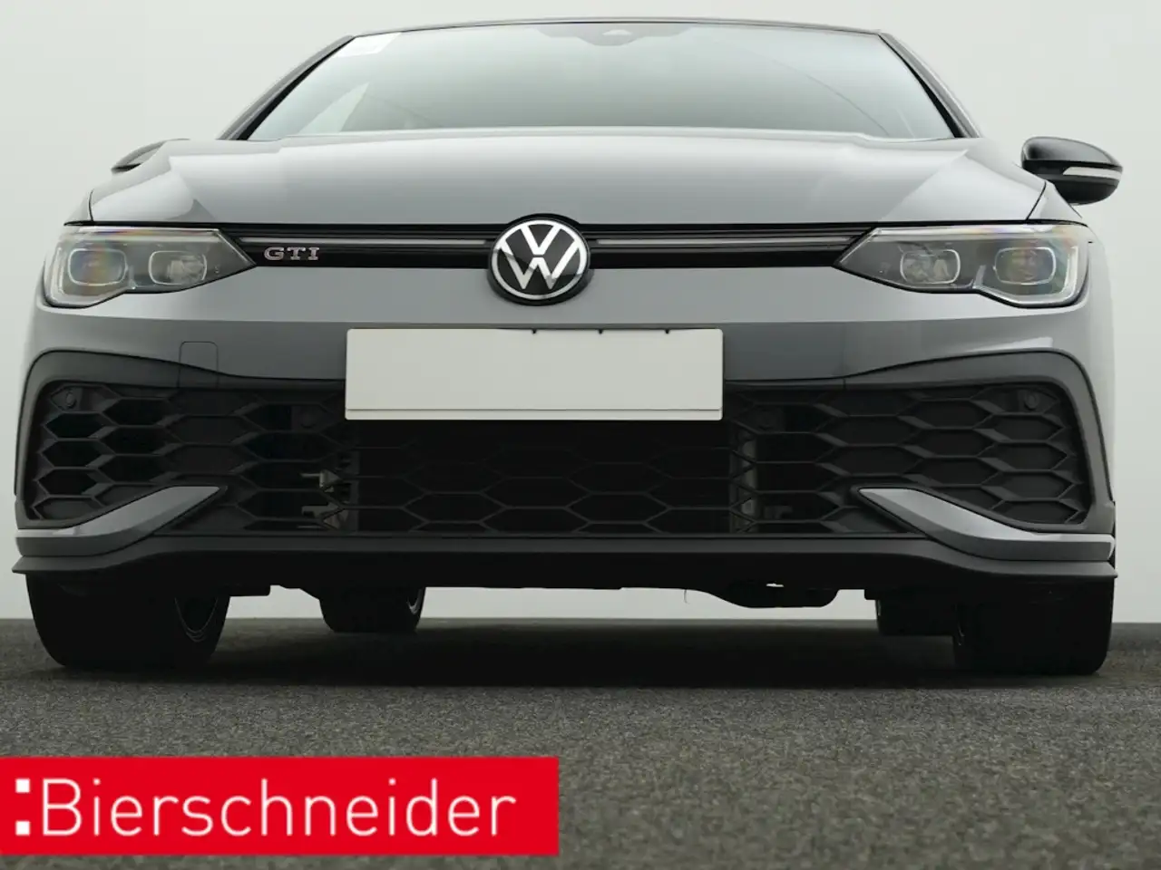 Volkswagen Golf GTI 8 2.0 TSI DSG CLUBSPORT BLACK-STYLE NAVI 19 LED AC — Galería del vehículo 30