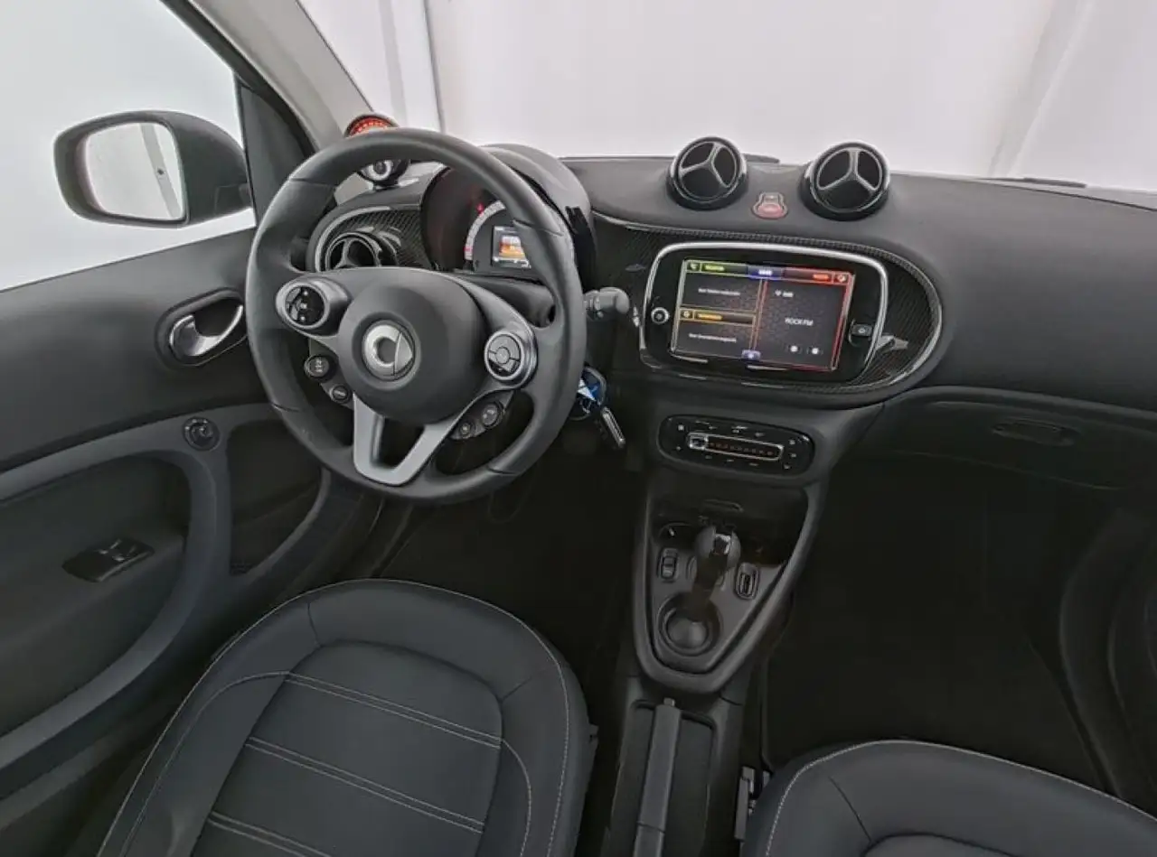 smart forTwo EQ coupe prime ADVANCED|22kW|WINTER|MEDIA — Galerie du véhicule 7