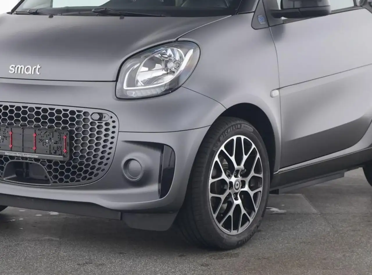 smart forTwo EQ coupe prime ADVANCED|22kW|WINTER|MEDIA — Galerie du véhicule 4