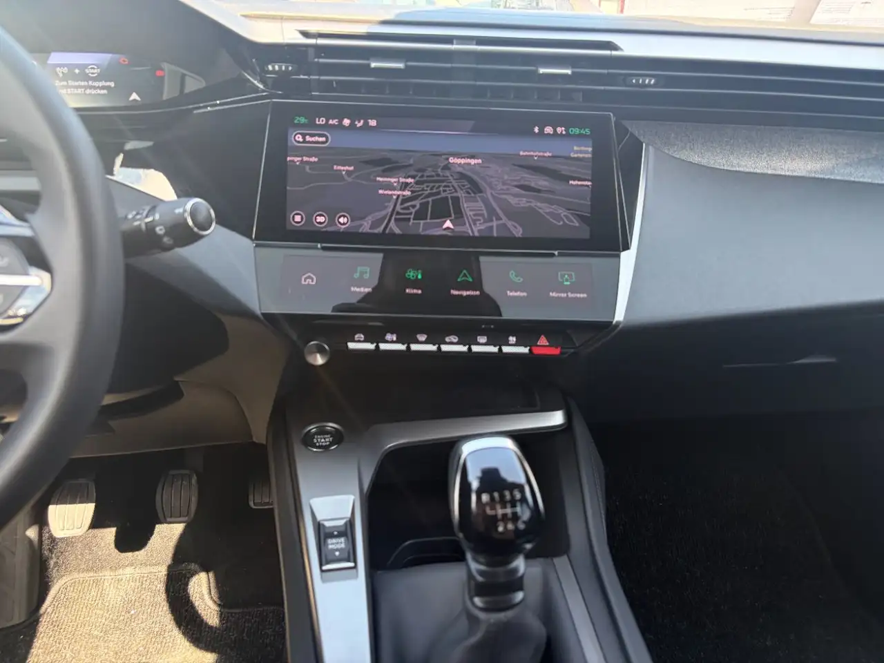 Peugeot 308 1.2 PureTech 130 SW Allure Pack ACC KeyLess — Vehicle gallery 22