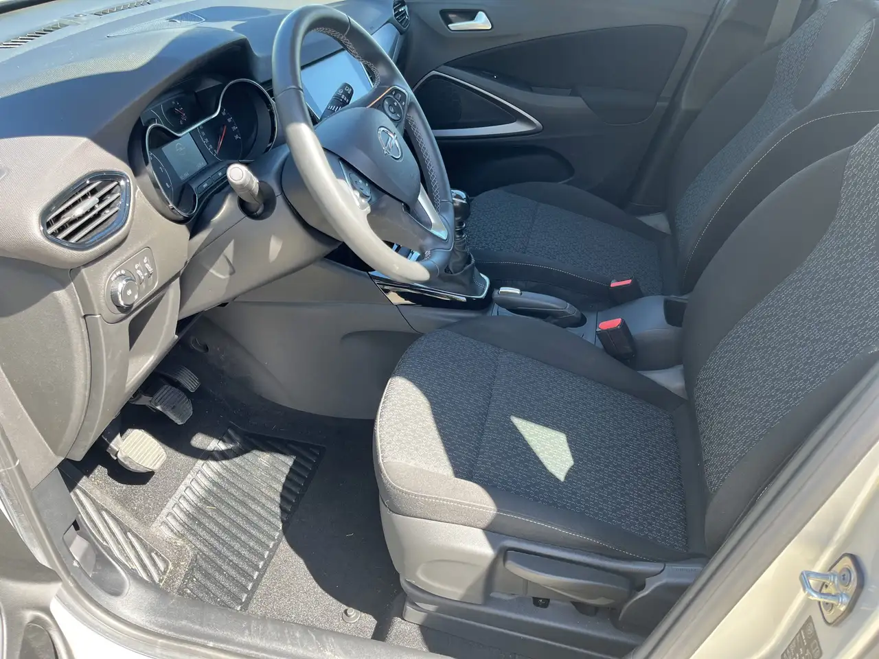 Opel Crossland 1.2 Turbo Enjoy LED+Navi+Fernlichtass. — معرض صور السيارة 13