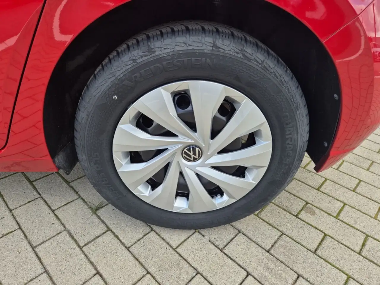 Volkswagen Polo 1,0 TSi Life IQDrive Navi Allwetter SHZ ACC — Galería del vehículo 18