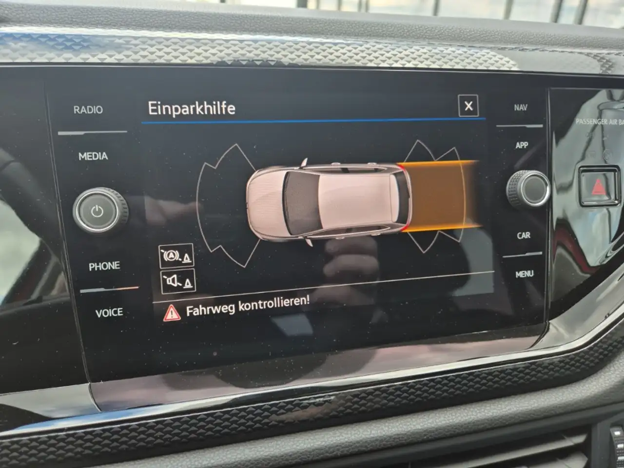 Volkswagen Polo 1,0 TSi Life IQDrive Navi Allwetter SHZ ACC — Galería del vehículo 20