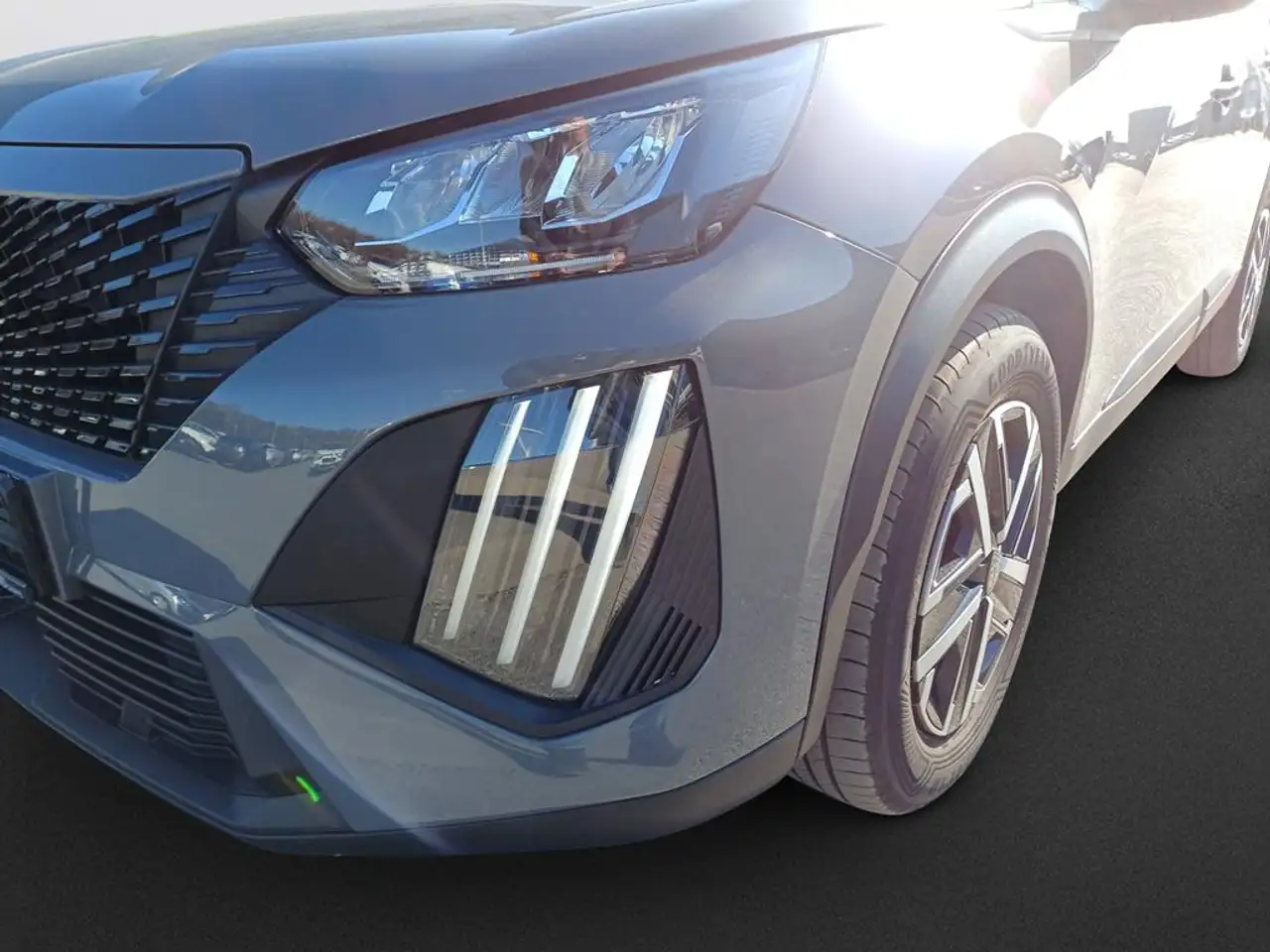 Peugeot 2008 Neuer 2008 Active Pu — Galerie du véhicule 9