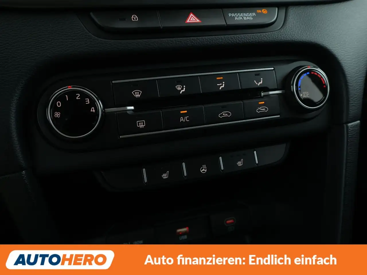Kia Ceed / cee'd 1.5 TGDI Aut*NAVI*TEMPO*CAM*PDC*SHZ* — Vehicle gallery 24
