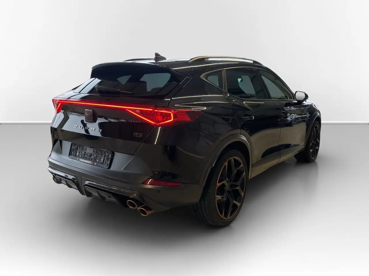 CUPRA Formentor 2.5 TSI DSG 4Drive VZ5 DCC MATRIX*AKEBONO*NAVI*... — معرض صور السيارة 6