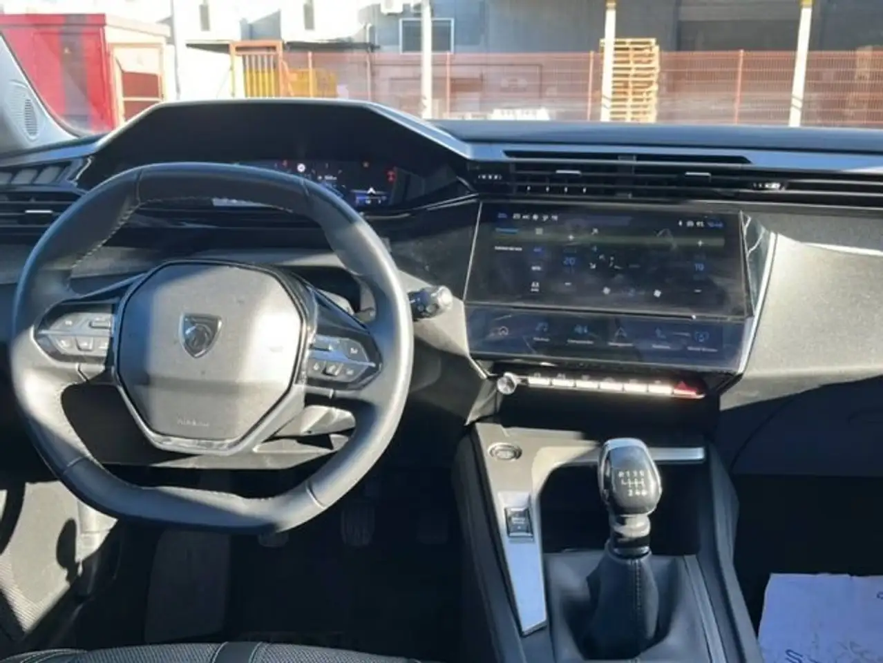 Peugeot 308 1.2 PureTech S&S Allure 130 — معرض صور السيارة 14