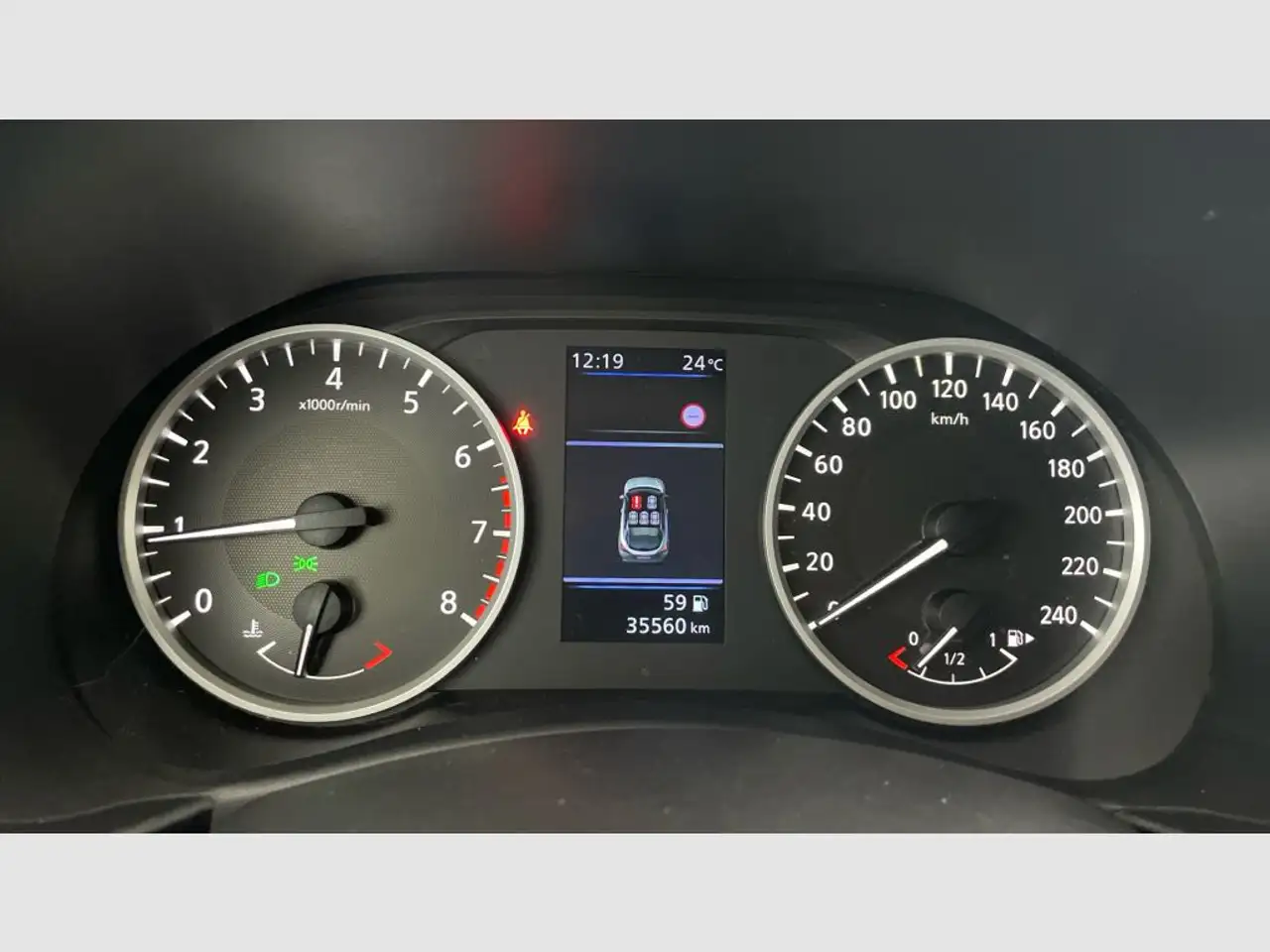 Nissan Juke DIG-T 84 kW (114 CV) 6M/T Acenta — Vehicle gallery 9