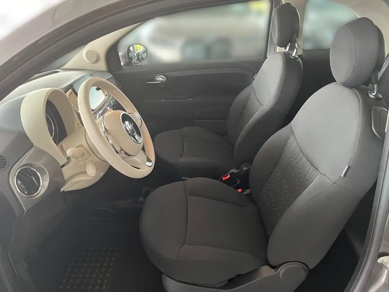 Fiat 500C 1.0 Cabrio DolceVita /KLIMA-AUT/NAV/TFT — Galería del vehículo 7