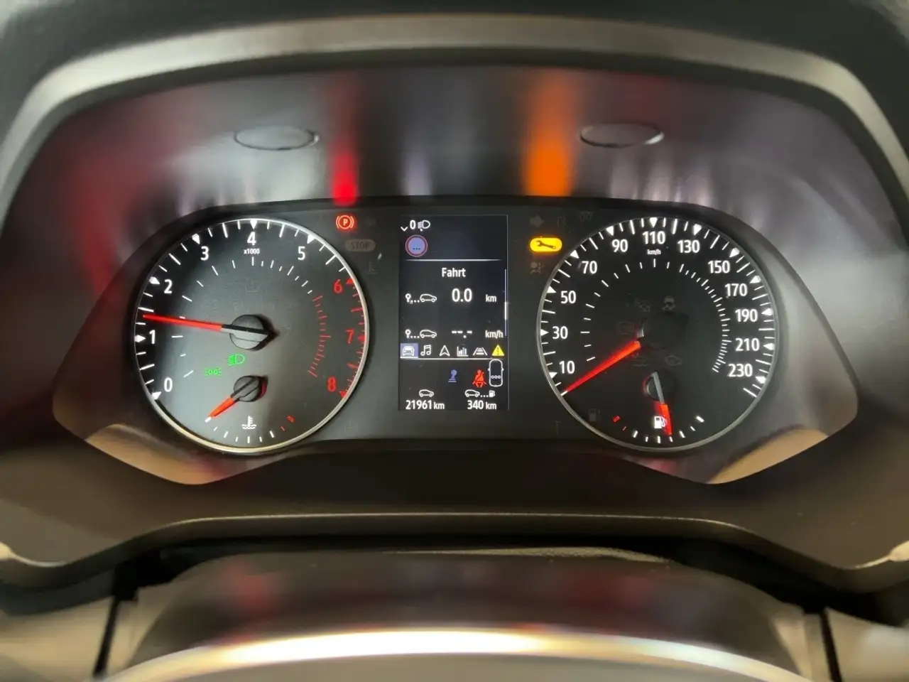Renault Captur EQUILIBRE TCe 90 SITZHEIZUNG — معرض صور السيارة 13