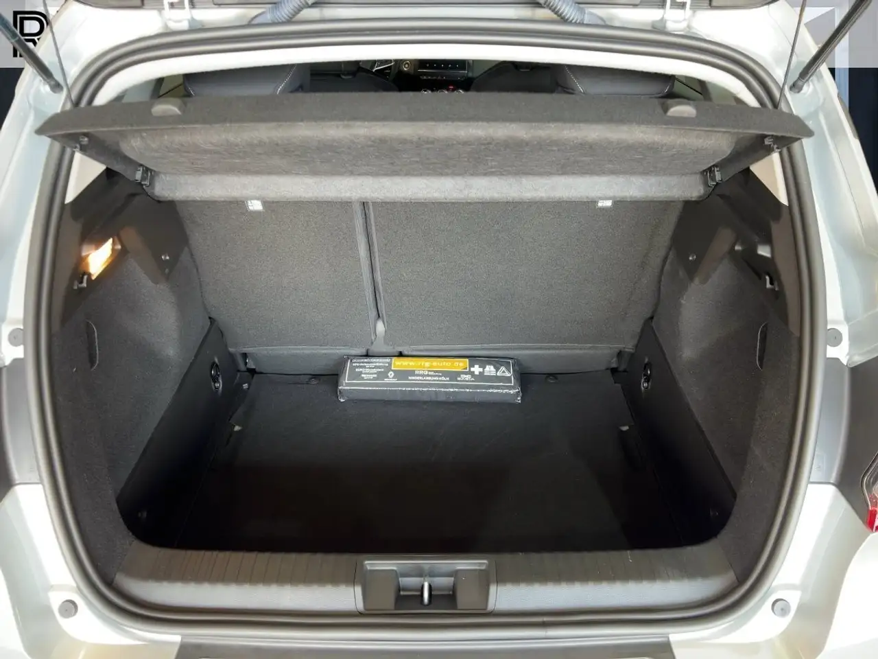 Renault Captur EQUILIBRE TCe 90 SITZHEIZUNG — معرض صور السيارة 21