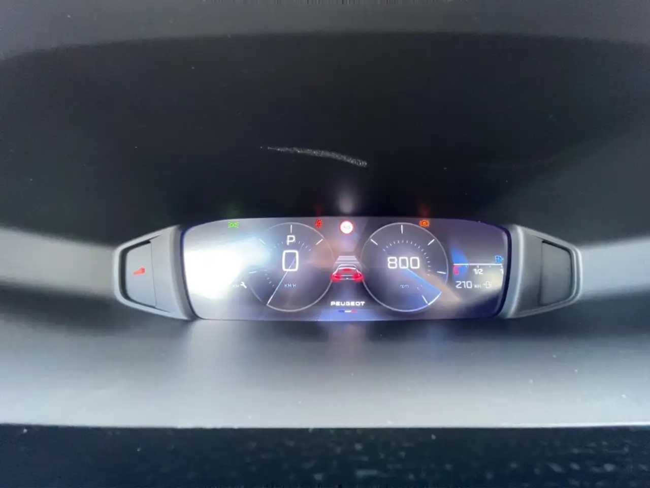 Peugeot 408 Allure PT 130 EAT8 Navi Memory Sitze Kamera LED AC — معرض صور السيارة 15