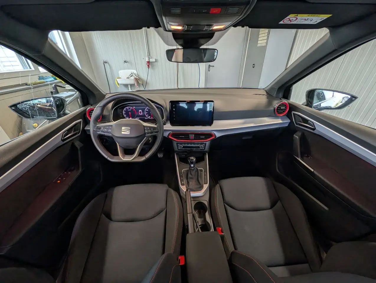 SEAT Arona Arona 1.0 TSI FR NAV RFK LED ACC FLA SHZ DLB GJ... — Vehicle gallery 12
