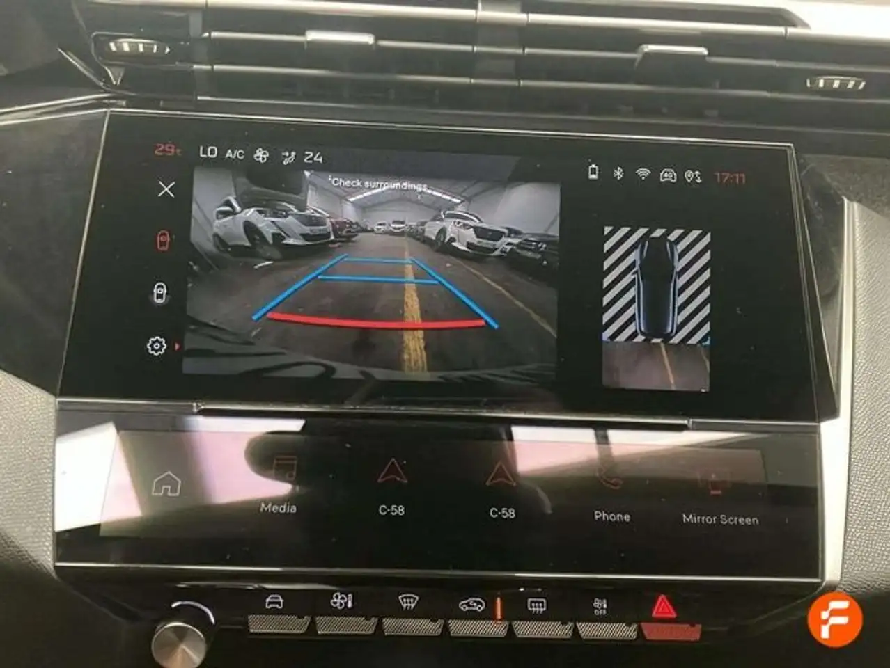 Peugeot 308 1.2 PureTech S&S Allure 130 — معرض صور السيارة 19