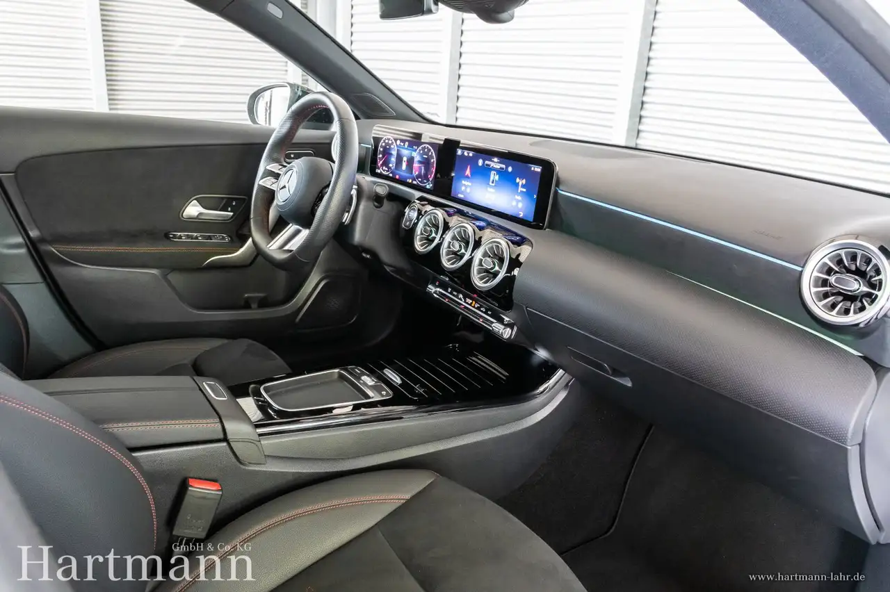 Mercedes-Benz A 200 A 200 AMG Night Multibeam KeylGo Totwinkel Styling — Vehicle gallery 7