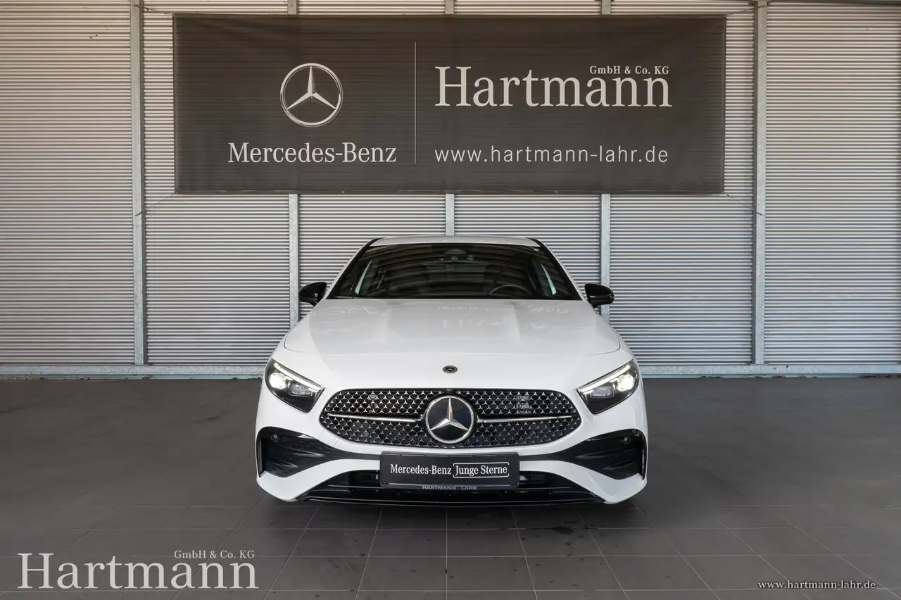 Mercedes-Benz A 200 A 200 AMG Night Multibeam KeylGo Totwinkel Styling — Vehicle gallery 3