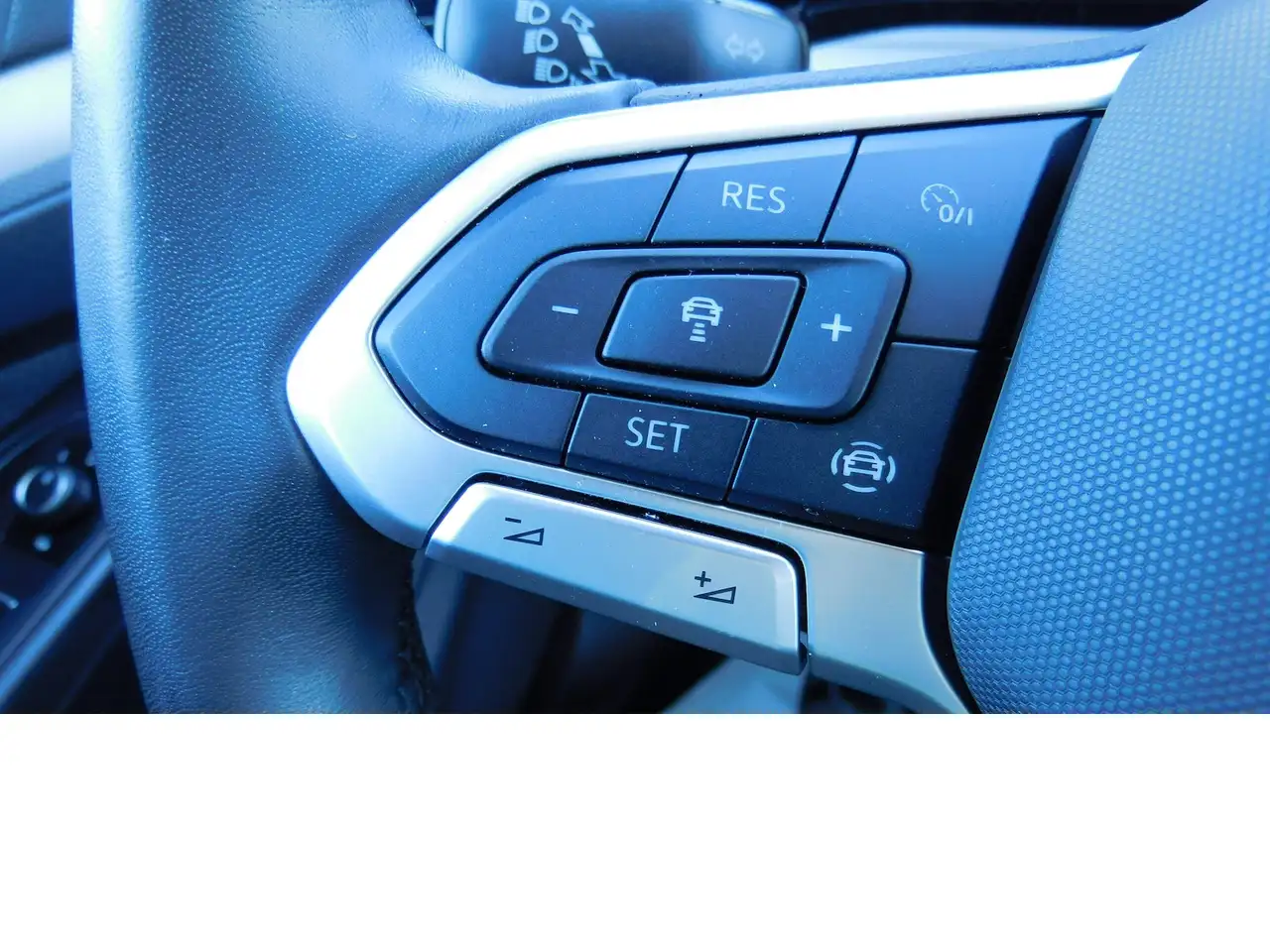 Volkswagen Golf III 1.0 Life Move TSI BMT Klima Navi Alu — Vehicle gallery 22