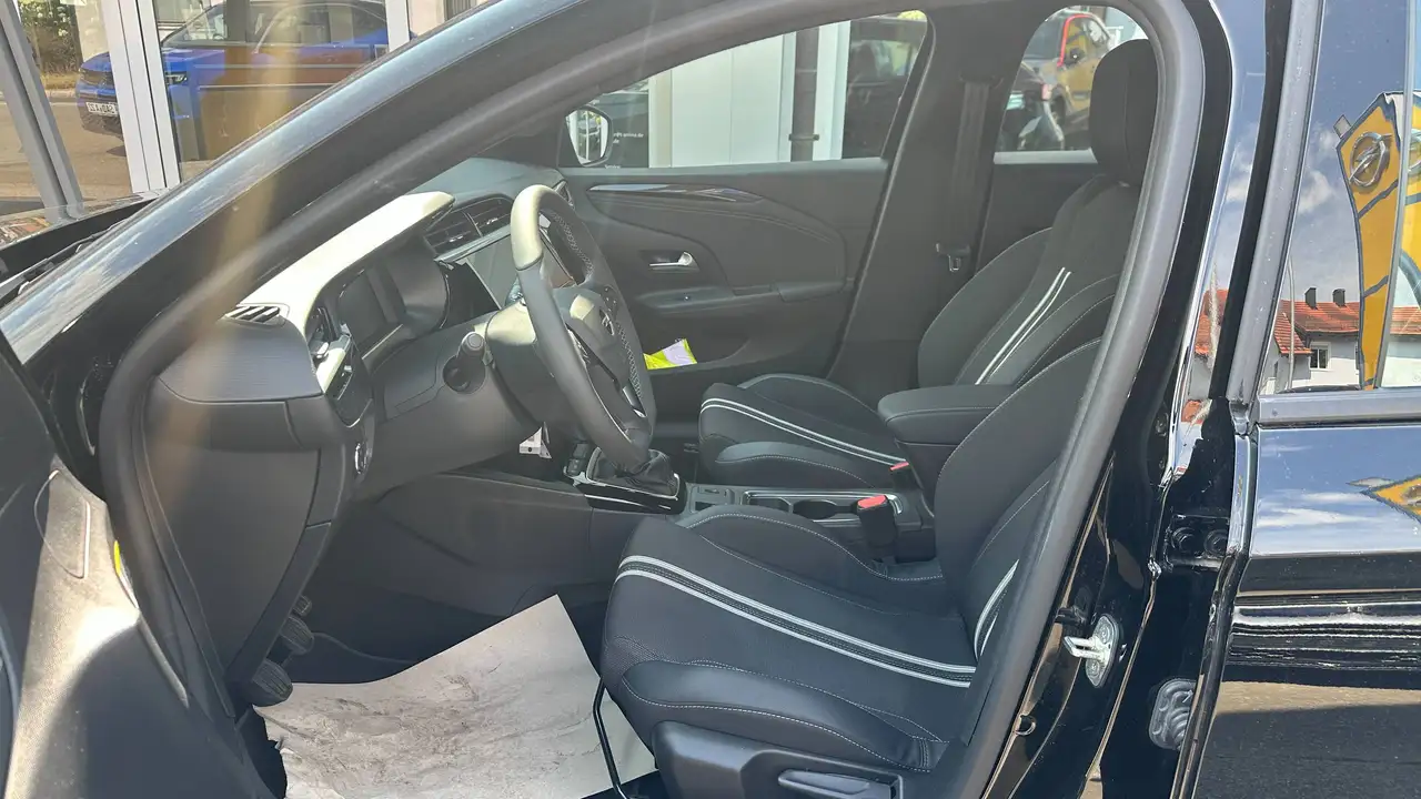 Opel Corsa GS Matrix LED-Licht Sitzheizung Lenkradheizung Rückfahrkamera — Galerie du véhicule 14