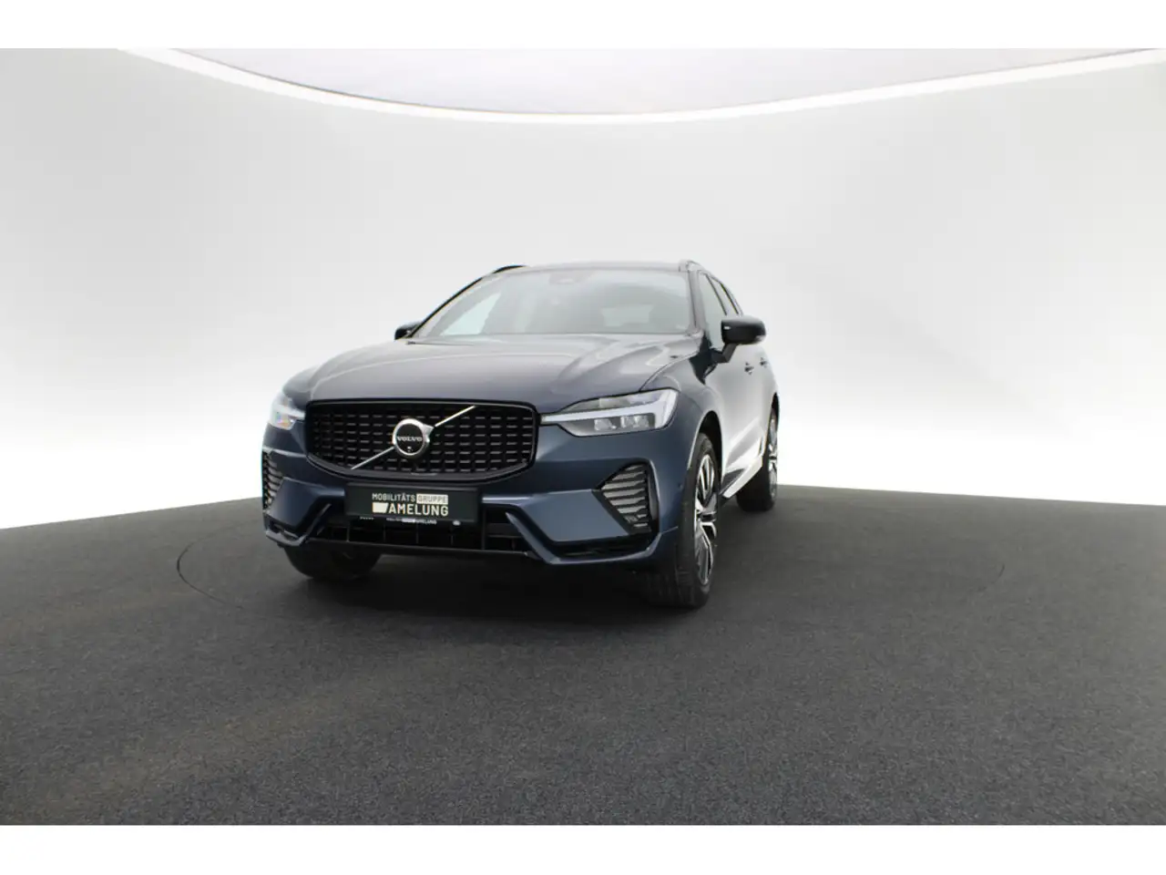 Volvo XC60 B4 Plus Dark 2WD — Galería del vehículo 10