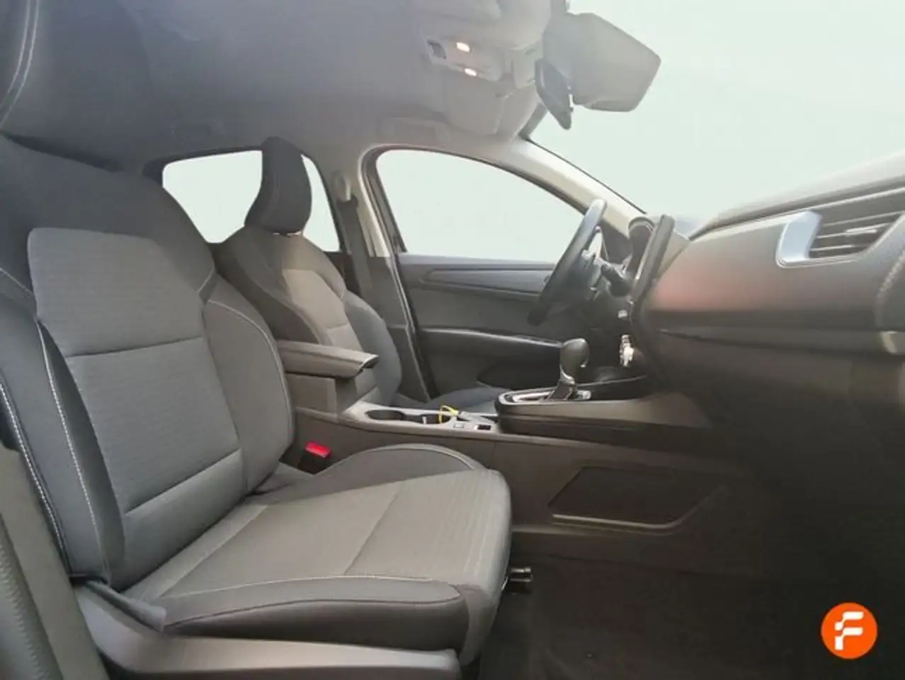 Renault Arkana Evolution TCe 103kW(140CV) EDC mild hybr — معرض صور السيارة 11