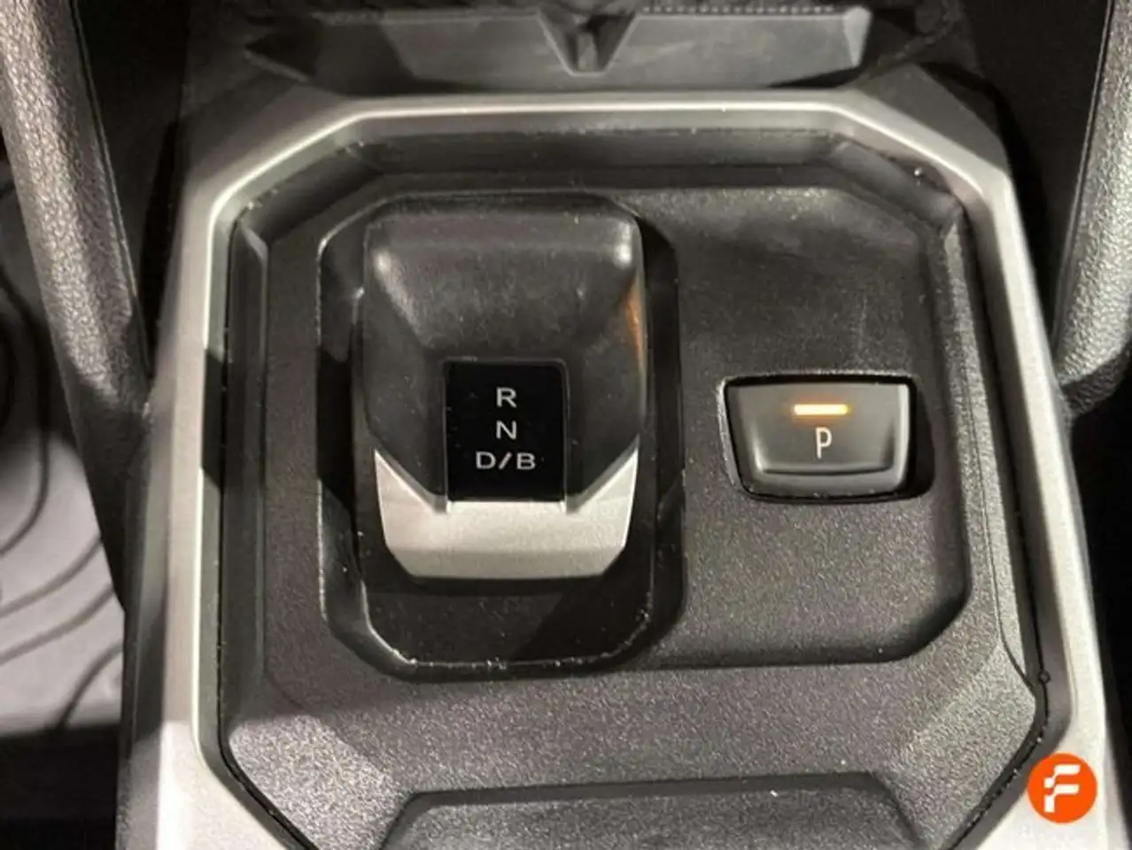 Dacia Duster 1.6 Hybrid Extreme 4x2 105kW 48v — Galería del vehículo 17