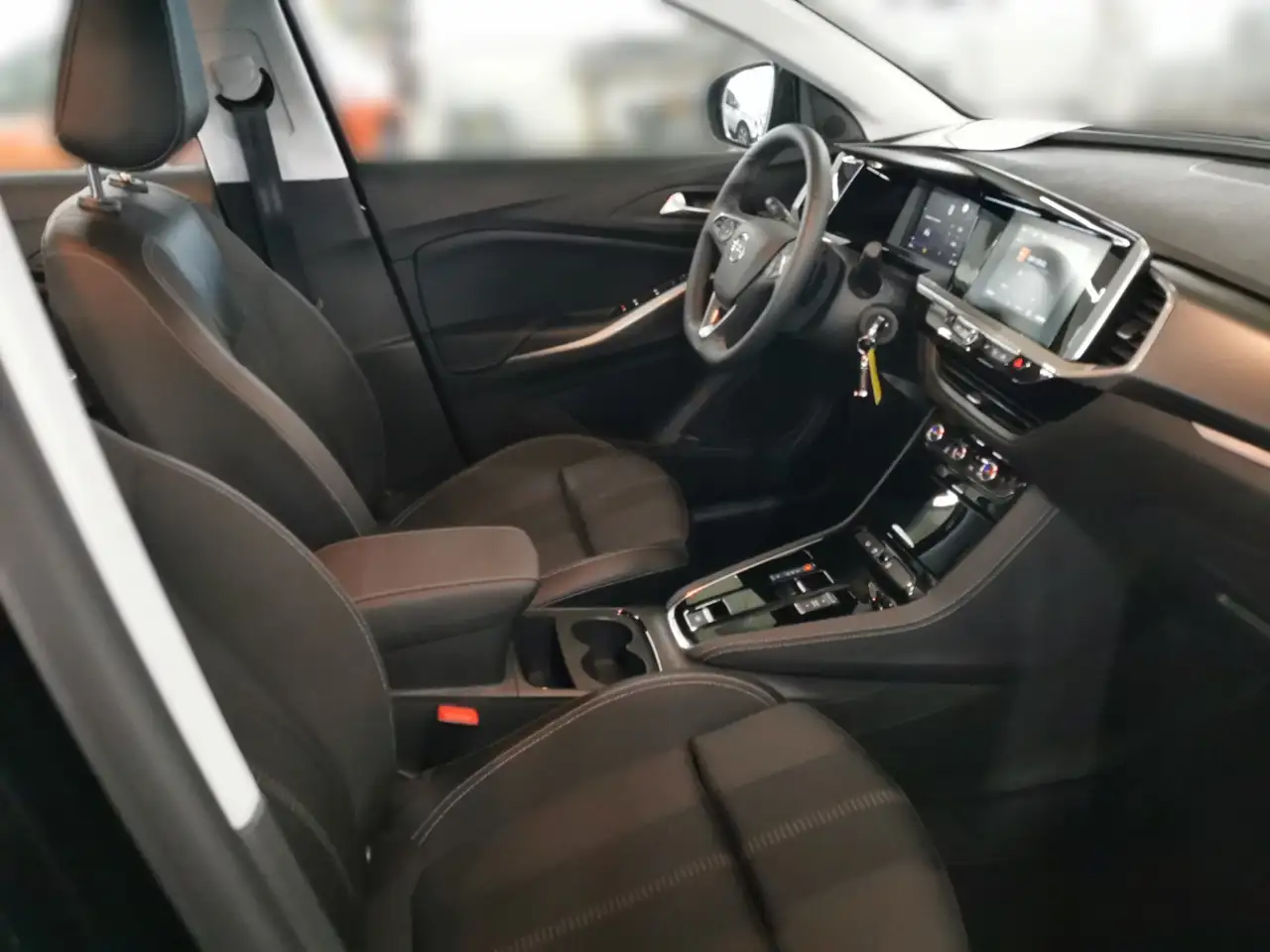 Opel Grandland X 1.2 Turbo Enjoy+LED+Shz+APP+Kam — معرض صور السيارة 10