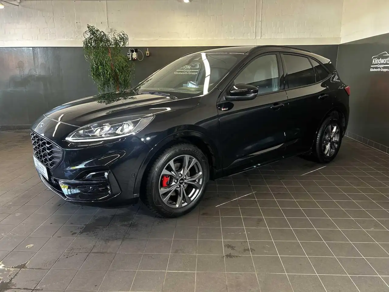 Ford Kuga 1.5 EcoBoost ST-Line X AHK+GJR — Vehicle gallery 4
