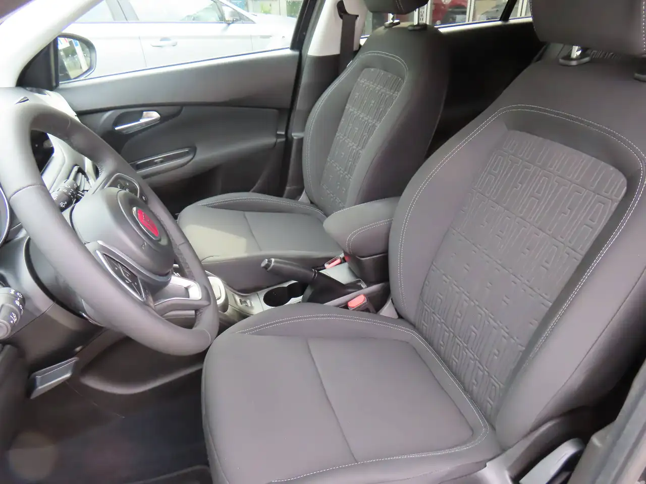 Fiat Tipo Cross Kombi Hybrid 1,5 GSE 96kW(130PS) Automatik — معرض صور السيارة 10
