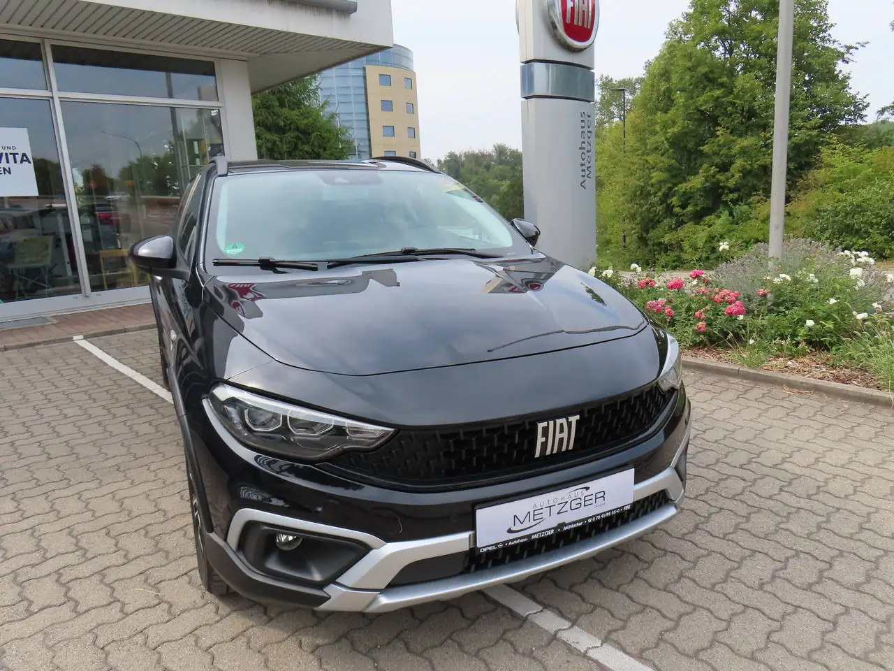 Fiat Tipo Cross Kombi Hybrid 1,5 GSE 96kW(130PS) Automatik — معرض صور السيارة 4
