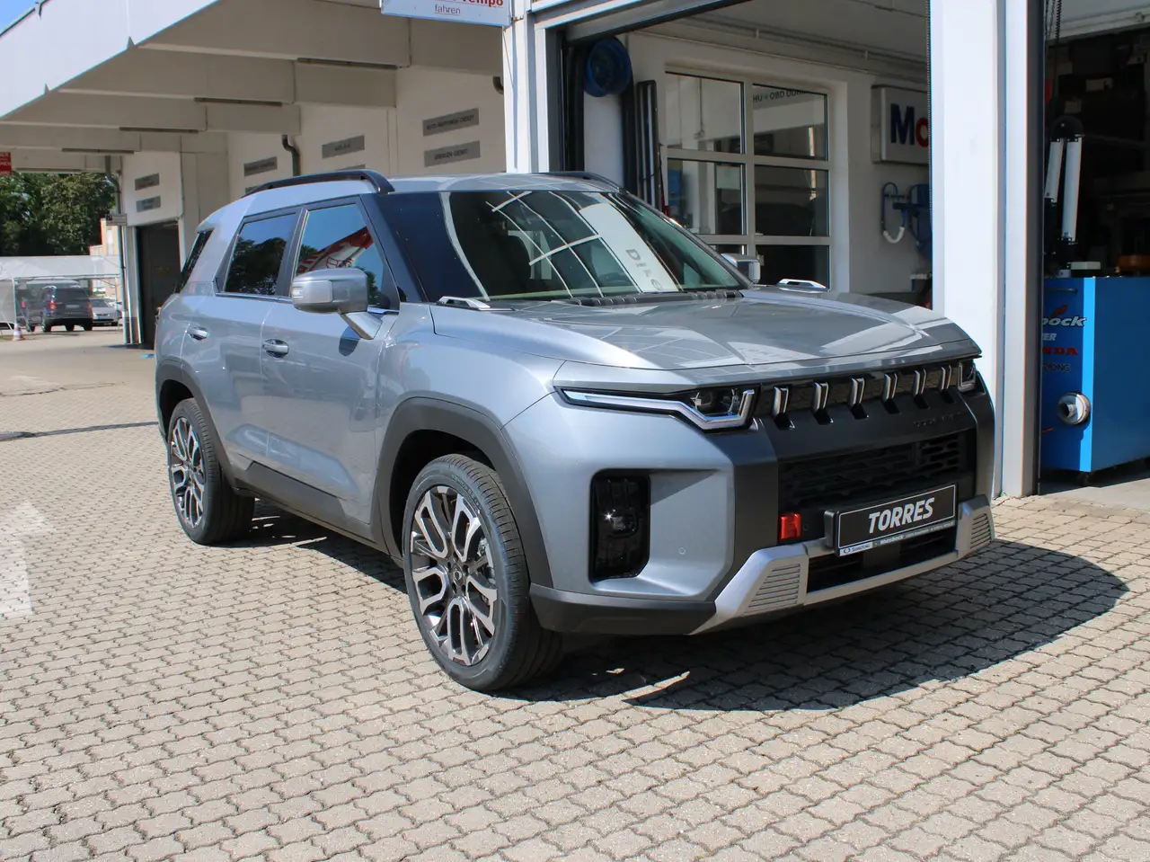 SsangYong Torres **SUPERDEAL 1.5P 2WD 6AT Forest Edition** — Rosenheim