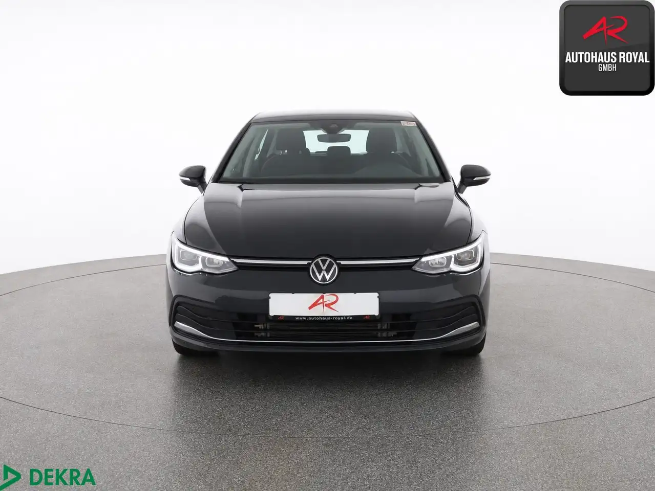 Volkswagen Golf VIII 2.0 TSI STYLE MASSAGE,ACC,AMBIENTE,1HD — معرض صور السيارة 8