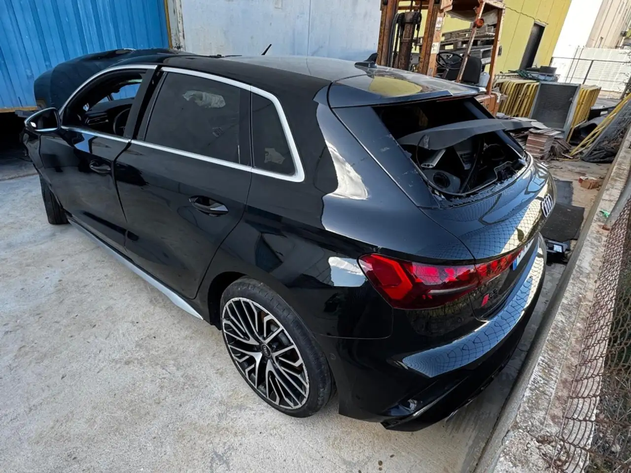 Audi S3 Sportback quattro S tronic 245kW — معرض صور السيارة 4
