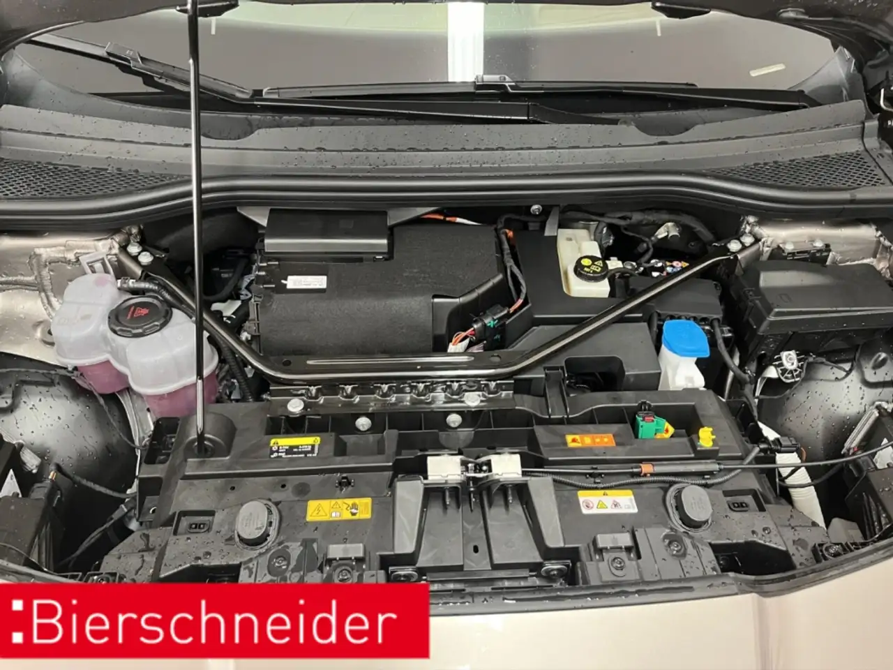 CUPRA Tavascan 4Drive VZ PANO MATRIX TOP VIEW — Galería del vehículo 27