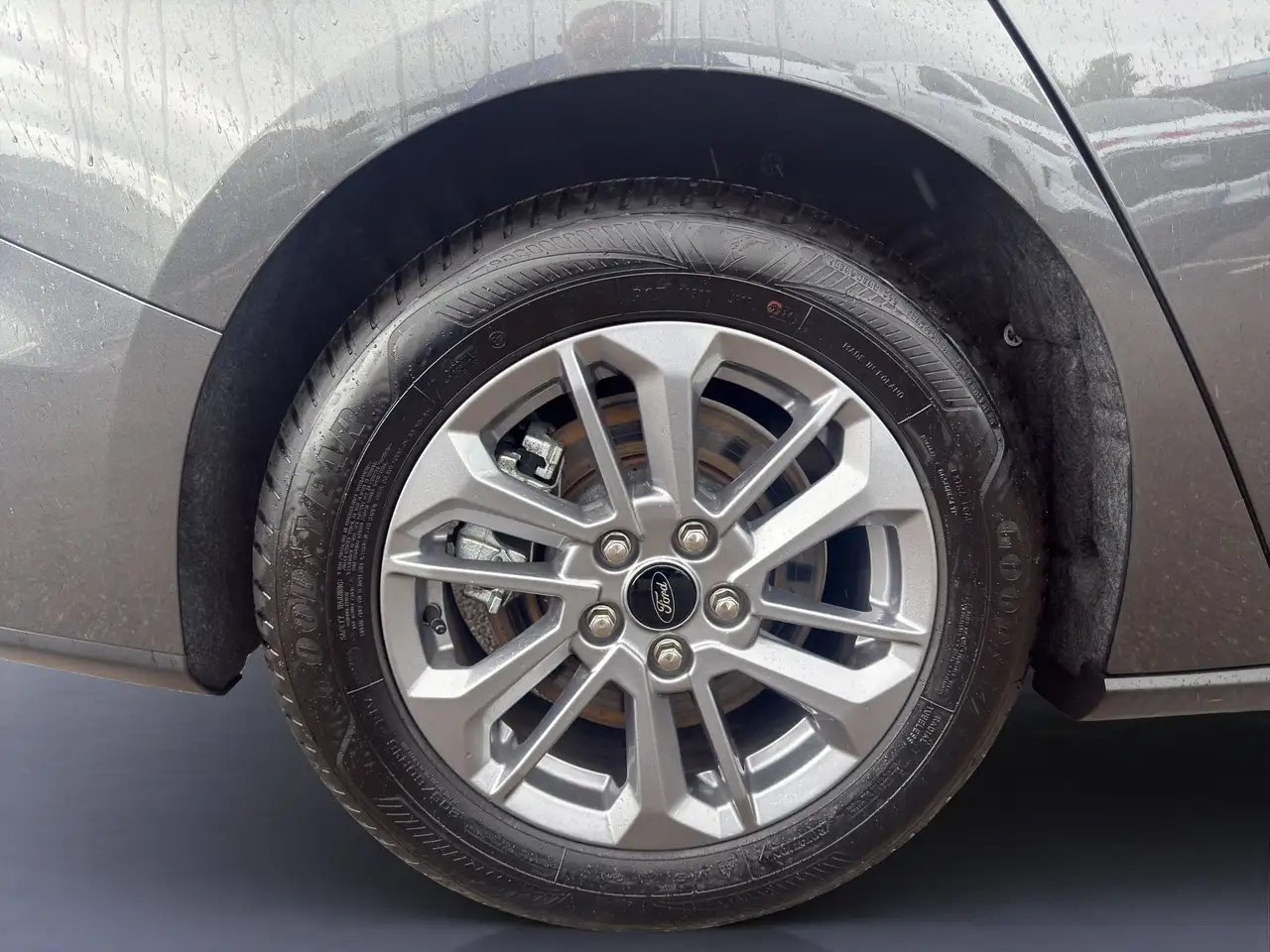 Ford Focus Turnier Titanium Edition 1.0 EB MHEV *RFK*LED* — معرض صور السيارة 21