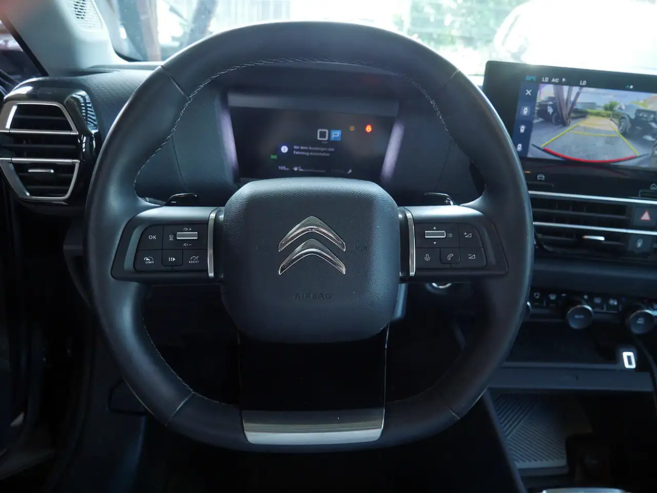 Citroen C4 PureTech 130 Max SHZ NAVI ACC HUD LED 360° — Vehicle gallery 8