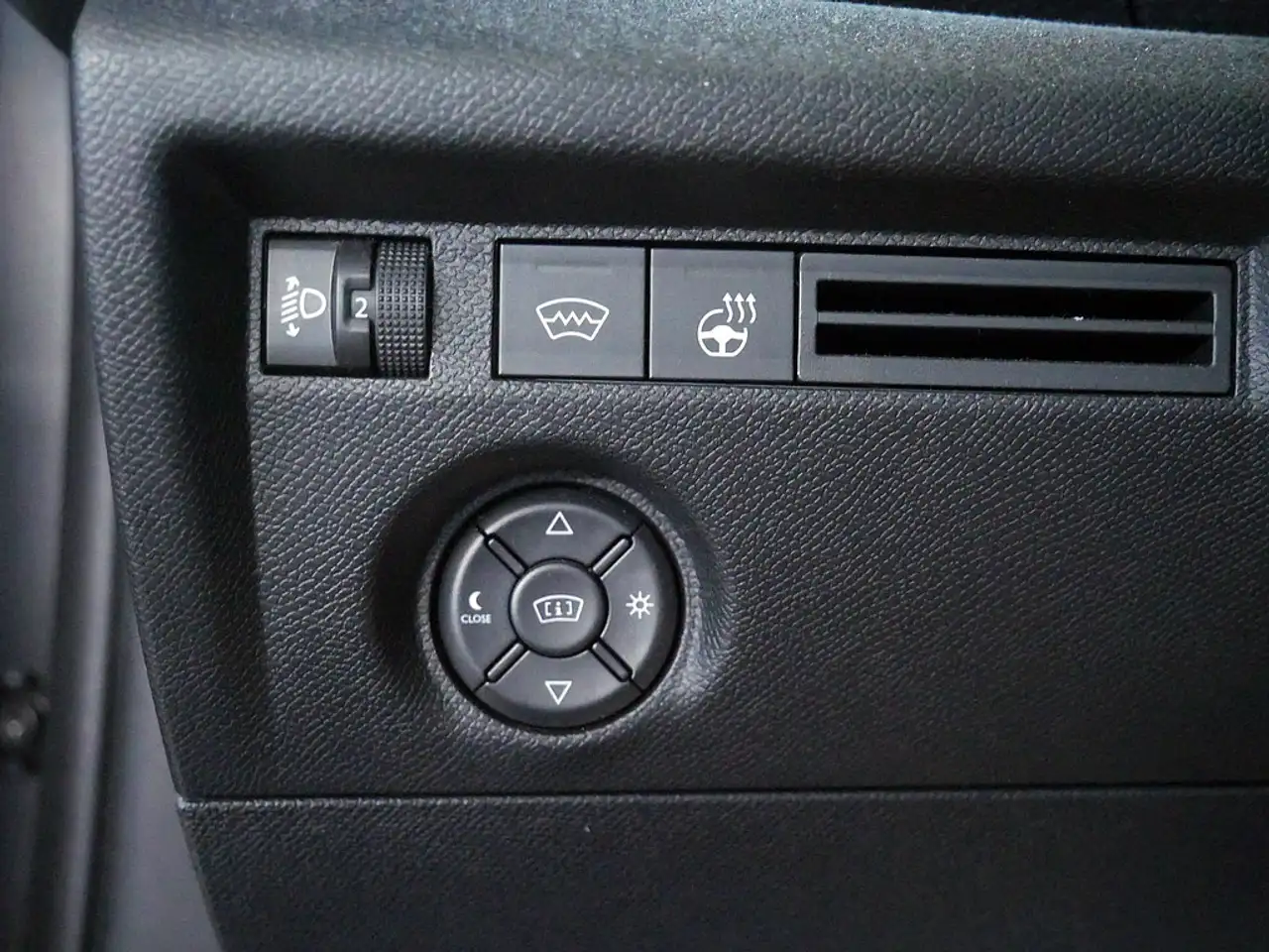 Citroen C4 PureTech 130 Max SHZ NAVI ACC HUD LED 360° — Vehicle gallery 15
