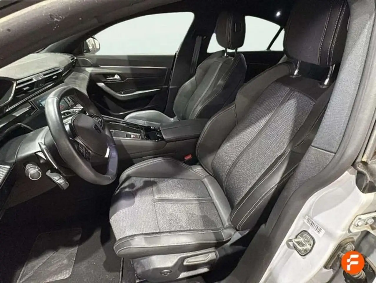 Peugeot 508 1.2 PureTech S&S Allure EAT8 130 — Galería del vehículo 12