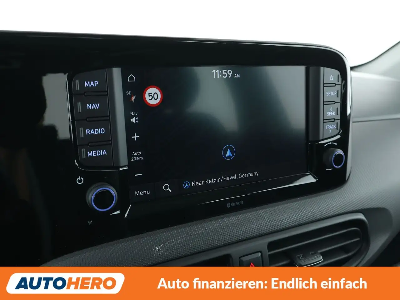 Hyundai i10 1.2 Trend*NAVI*CAM*TEMPO*SHZ* — Galería del vehículo 21