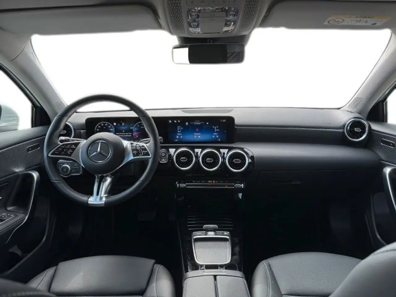 Mercedes-Benz A 180 — Galería del vehículo 9