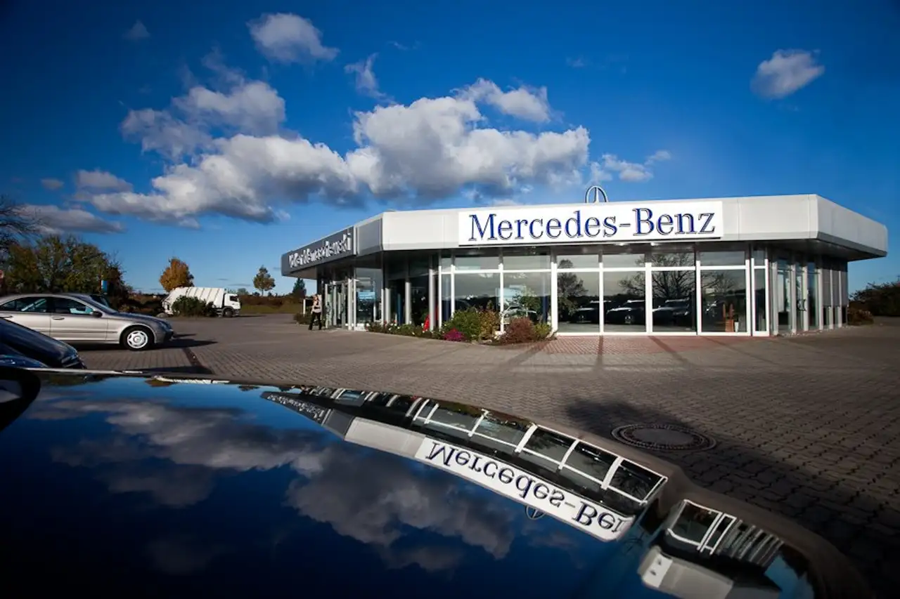 Mercedes-Benz B 180 B 180 Progressive, Lenkradhzg, Verkehrszeichen-, Spurhalte-, Fernlichtassistent, 24 Monate Garantie — Galería del vehículo 14