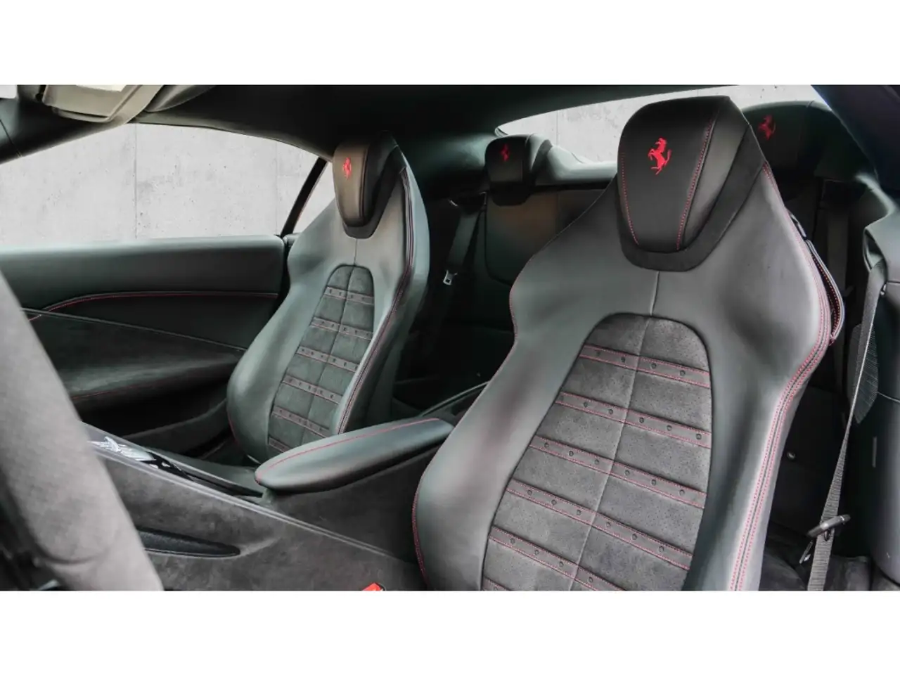 Ferrari Roma Spider *Carbon+LED*Daytona*PPF*JBL*MagneRide* — Galerie du véhicule 14