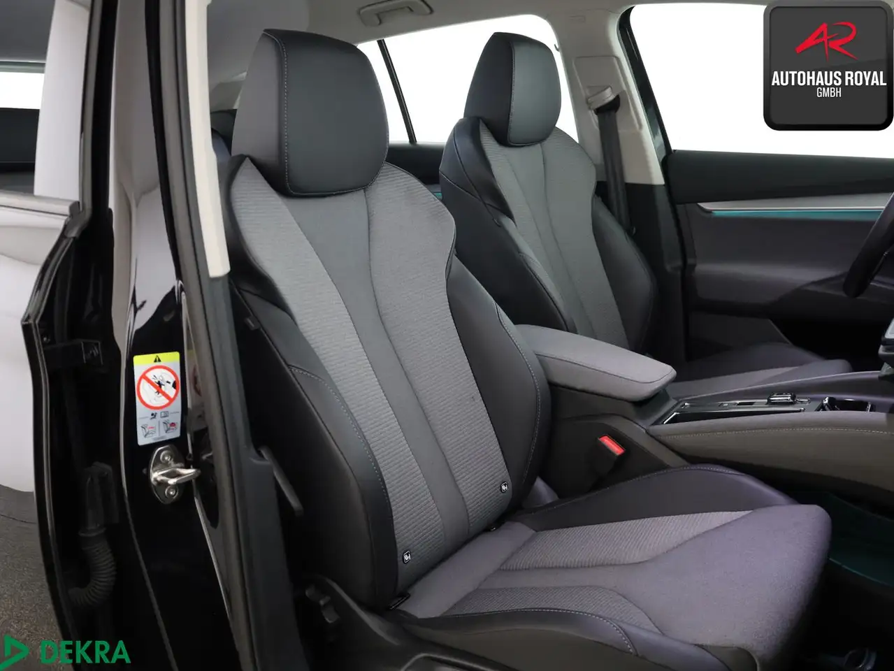 Skoda Enyaq 60 LOFT WÄRMEPUMPE,KESSY,KAMERA,CARPLAY — Vehicle gallery 12