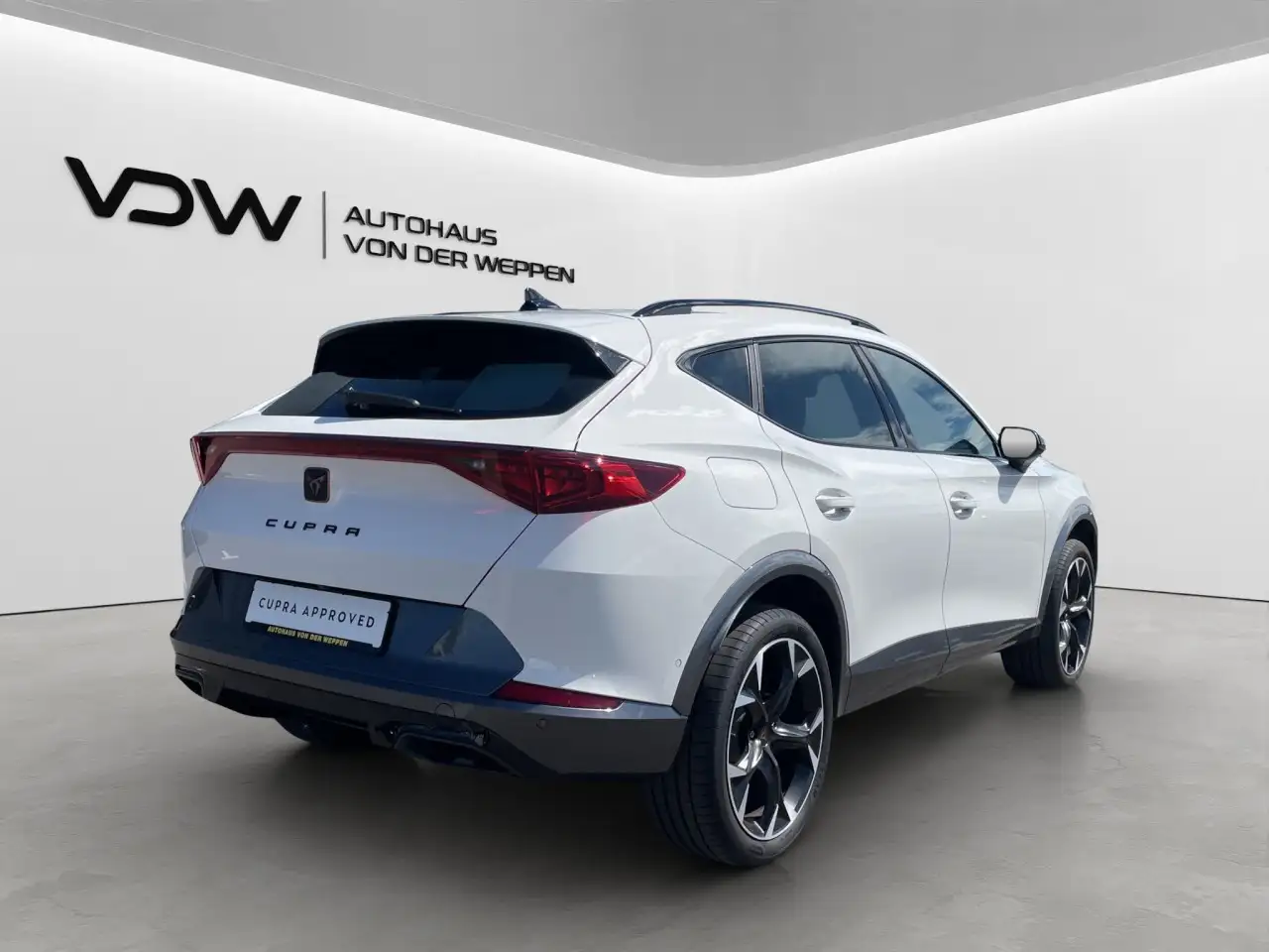 CUPRA Formentor TSI DSG 5JGar Navi Kamera ACC SHZ — معرض صور السيارة 9