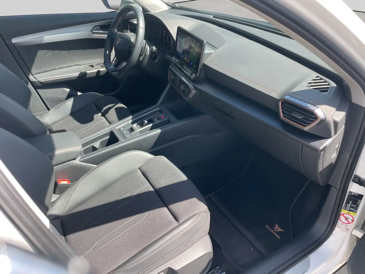 CUPRA Formentor TSI DSG 5JGar Navi Kamera ACC SHZ — معرض صور السيارة 14