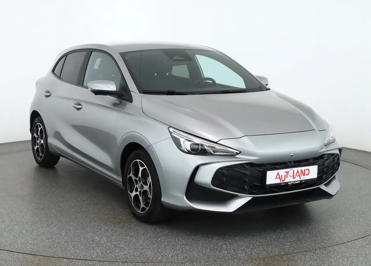 MG MG3 1.5 Hybrid Luxury Aut. LED ACC Navi Kamera — Vehicle gallery 7