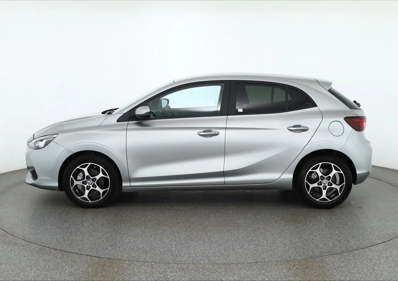 MG MG3 1.5 Hybrid Luxury Aut. LED ACC Navi Kamera — Vehicle gallery 2