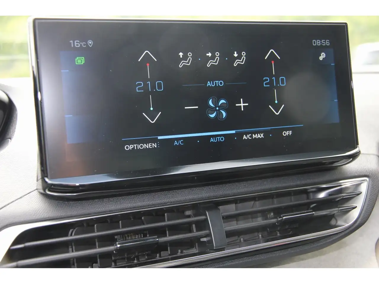 Peugeot 3008 GT PT 130 EAT8 Carplay (EURO 6d) — Galerie du véhicule 23