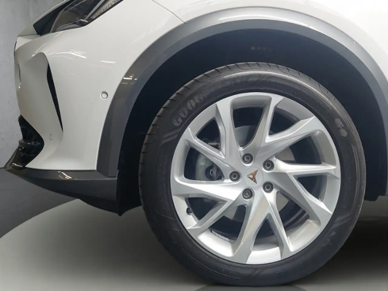 CUPRA Formentor 1.5 TSI LED+NAV+PARKLENK+FULL LINK+ACC — معرض صور السيارة 18