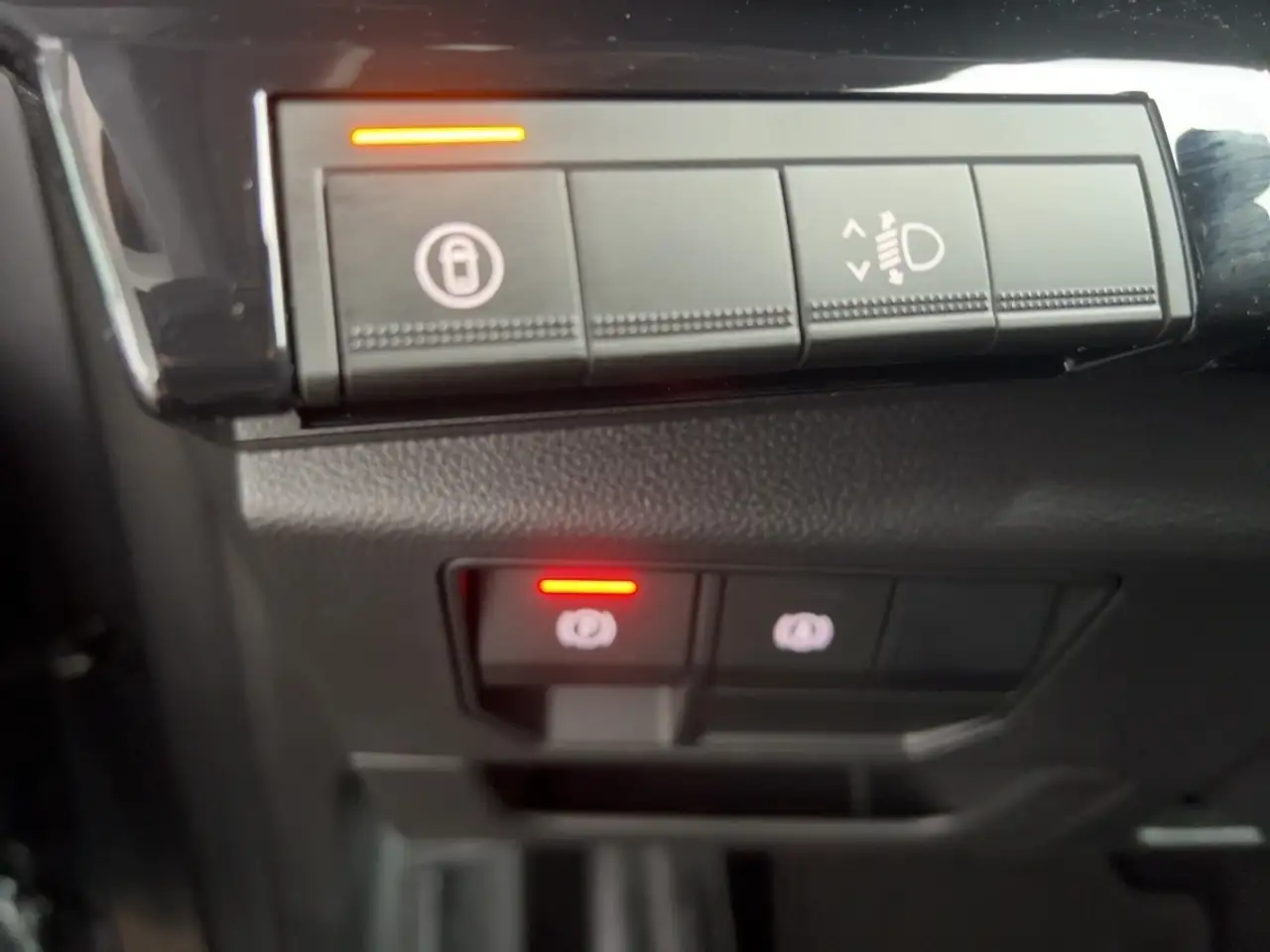 Renault Austral 1.3 TCe 160 Mild-Hybrid Evolution — Vehicle gallery 17