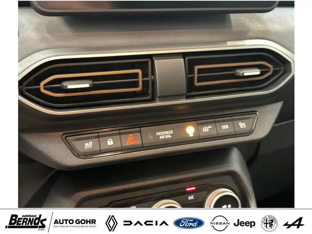 Dacia Jogger 110 7-Sitze Extr.+ Kamera Navi Temp. Assist ISOFIX — معرض صور السيارة 24